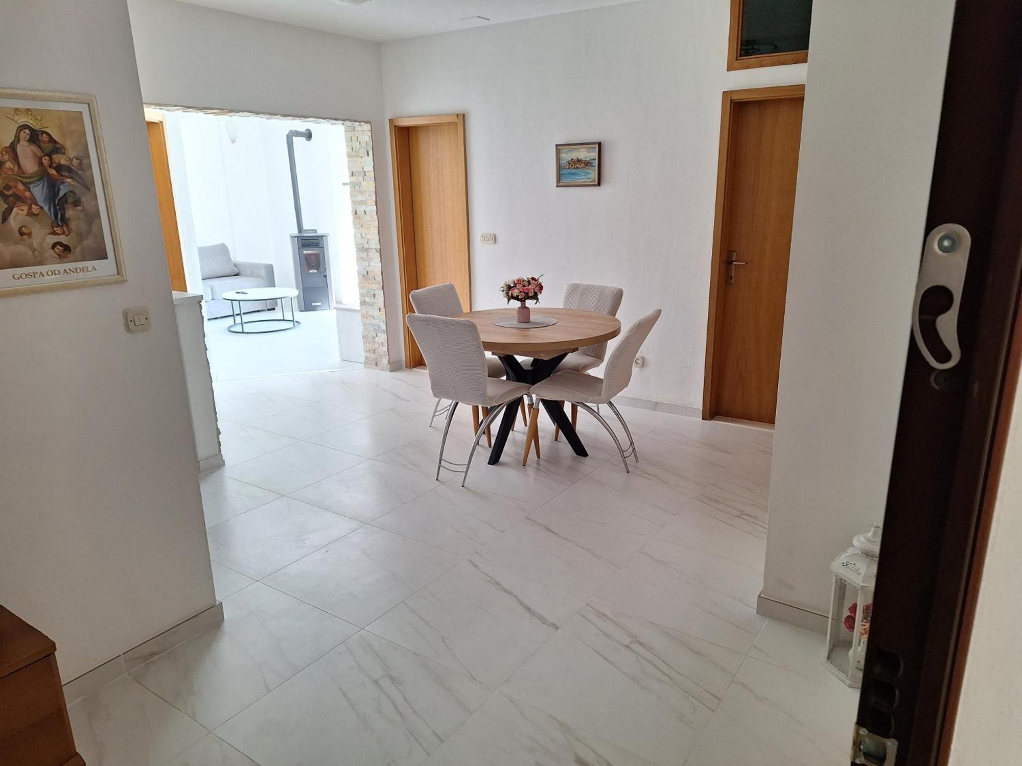 Apartment Tre Strade Baška Voda Buitenkant foto